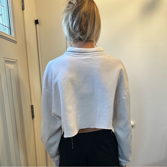 Flower crop polo with a collar - Picture 3 of 3